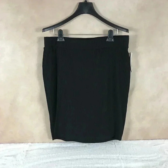 BAR III Solid Black Ribbed-Knit Stretchy Pencil Skirt NWT Size XXL - Picture 5 of 7